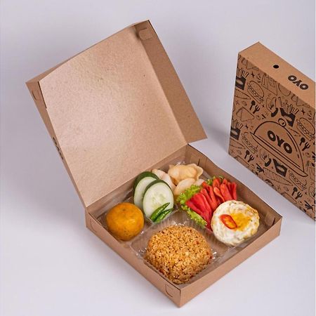 ג'קרטה Super Oyo 2223 J&B Room Utan Kayu מראה חיצוני תמונה